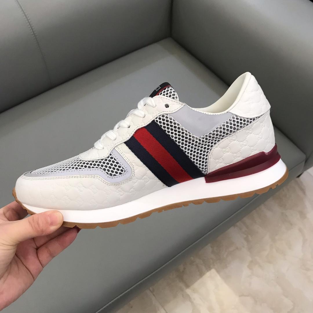 Gucci Perfect Quality Sneakers White and burgundy details with white sole MS02714