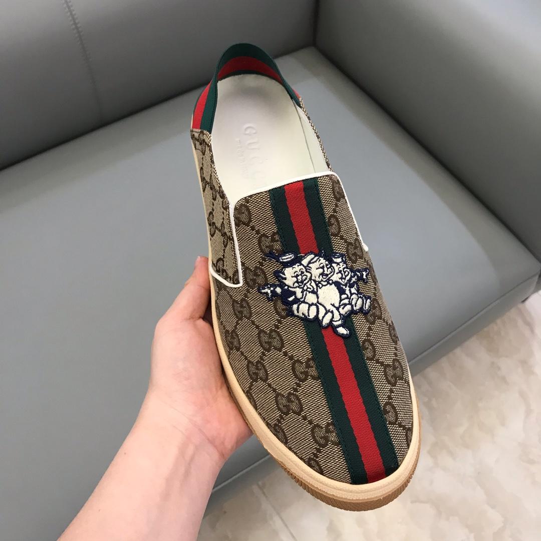 Gucci Perfect Quality Sneakers Brown and Disney Piggy with Beige Sole MS02713