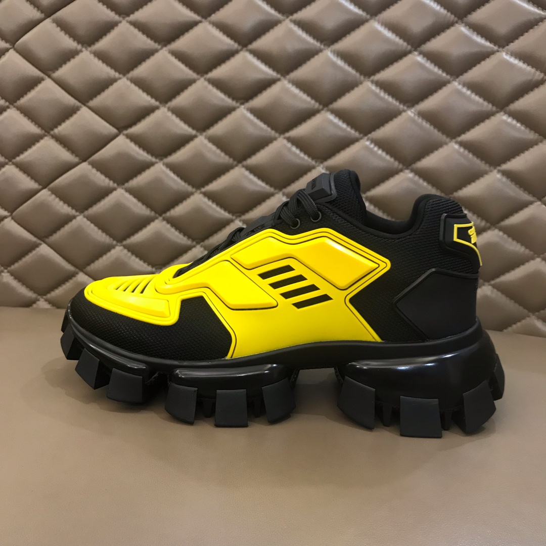 Prada Sneaker Cloudbust Thunder in Yellow