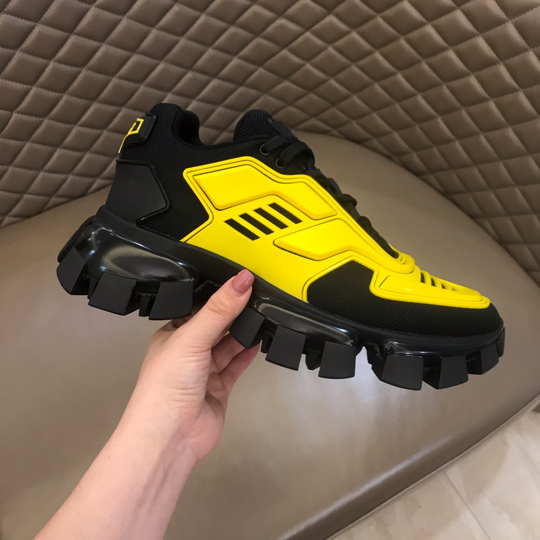 Prada Sneaker Cloudbust Thunder in Yellow