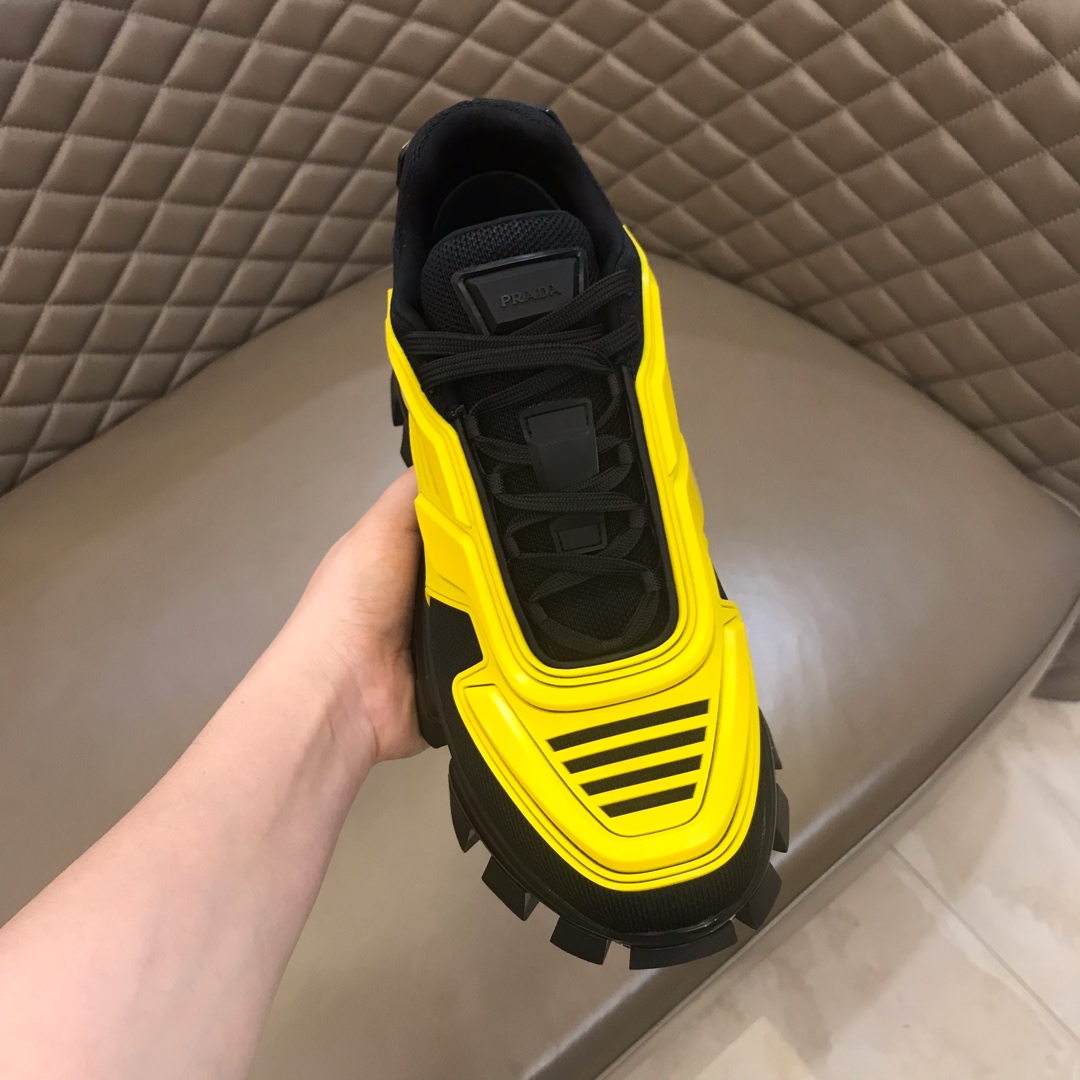 Prada Sneaker Cloudbust Thunder in Yellow