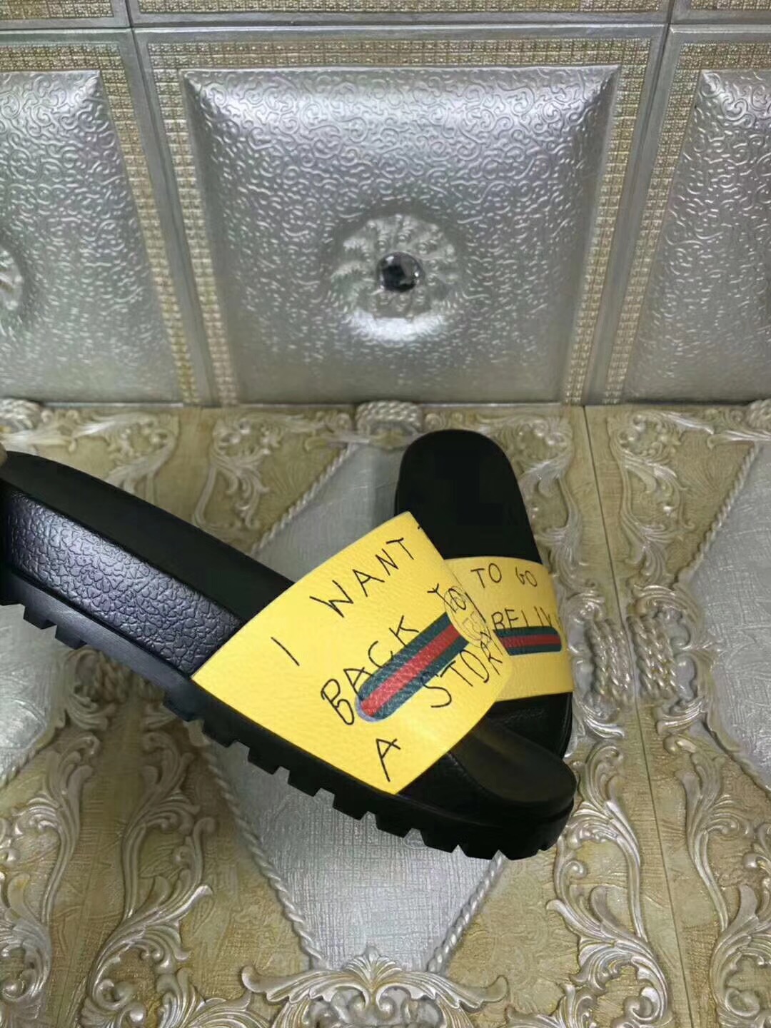 Gucci Logo Yellow Sandals OF_0989F95B205A