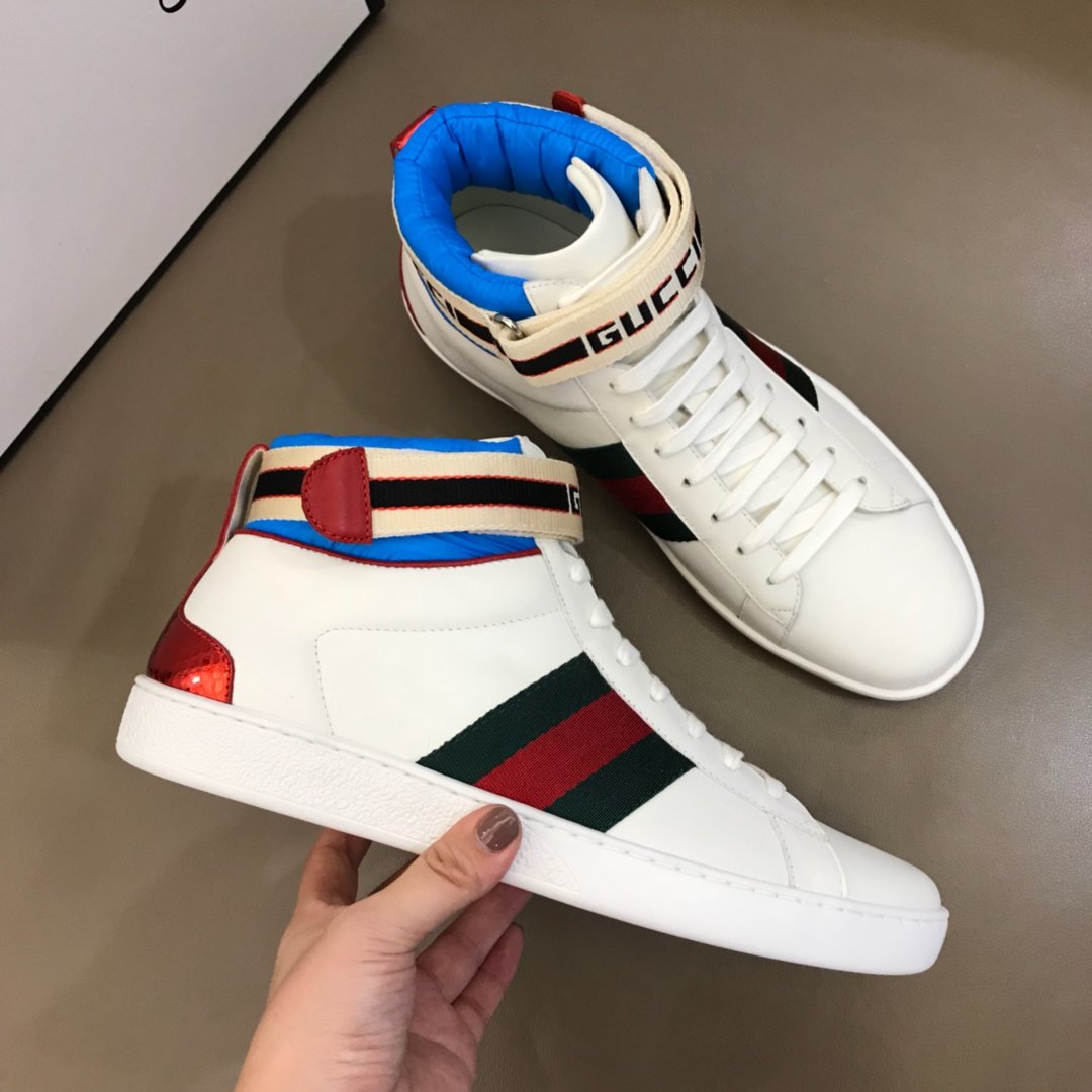 Gucci High-top High Quality Sneakers White and blue details with white sole MS021168