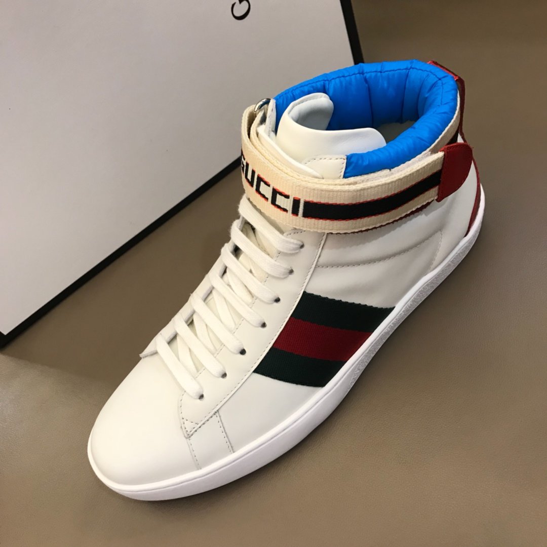 Gucci High-top High Quality Sneakers White and blue details with white sole MS021168