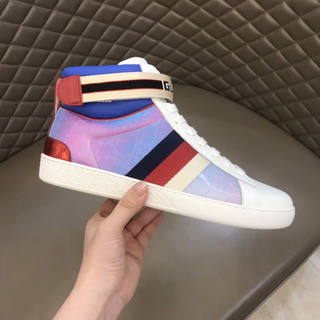 Gucci High-top High Quality Sneakers Sky blue and blue details and white sole MS021160