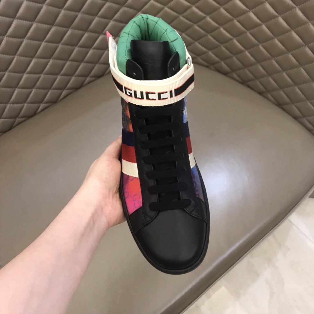 Gucci High-top High Quality Sneakers Iridescent and green details with black sole MS021161