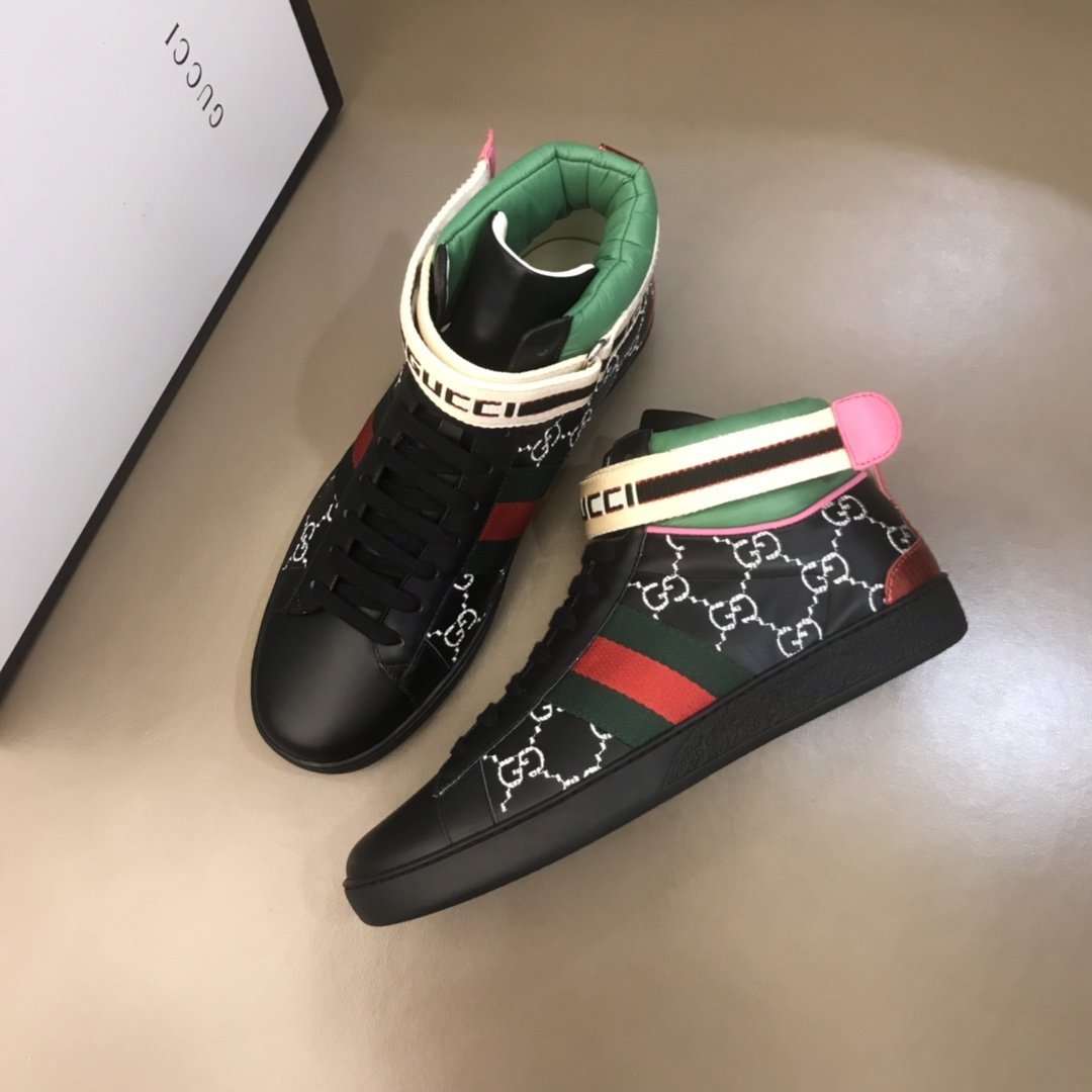 Gucci High-top High Quality Sneakers Black GG print and green details and black sole MS021158