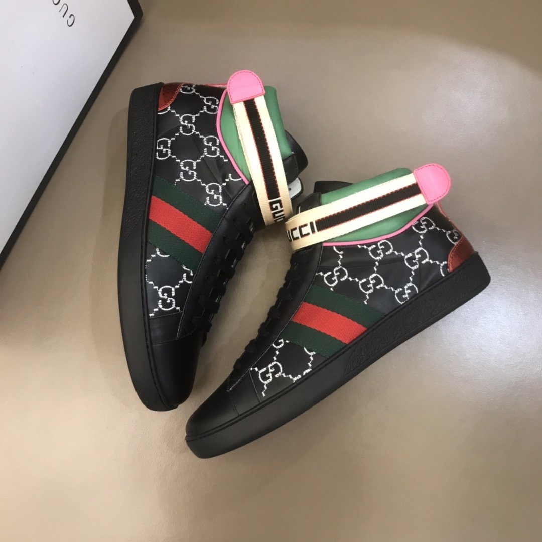 Gucci High-top High Quality Sneakers Black GG print and green details and black sole MS021158