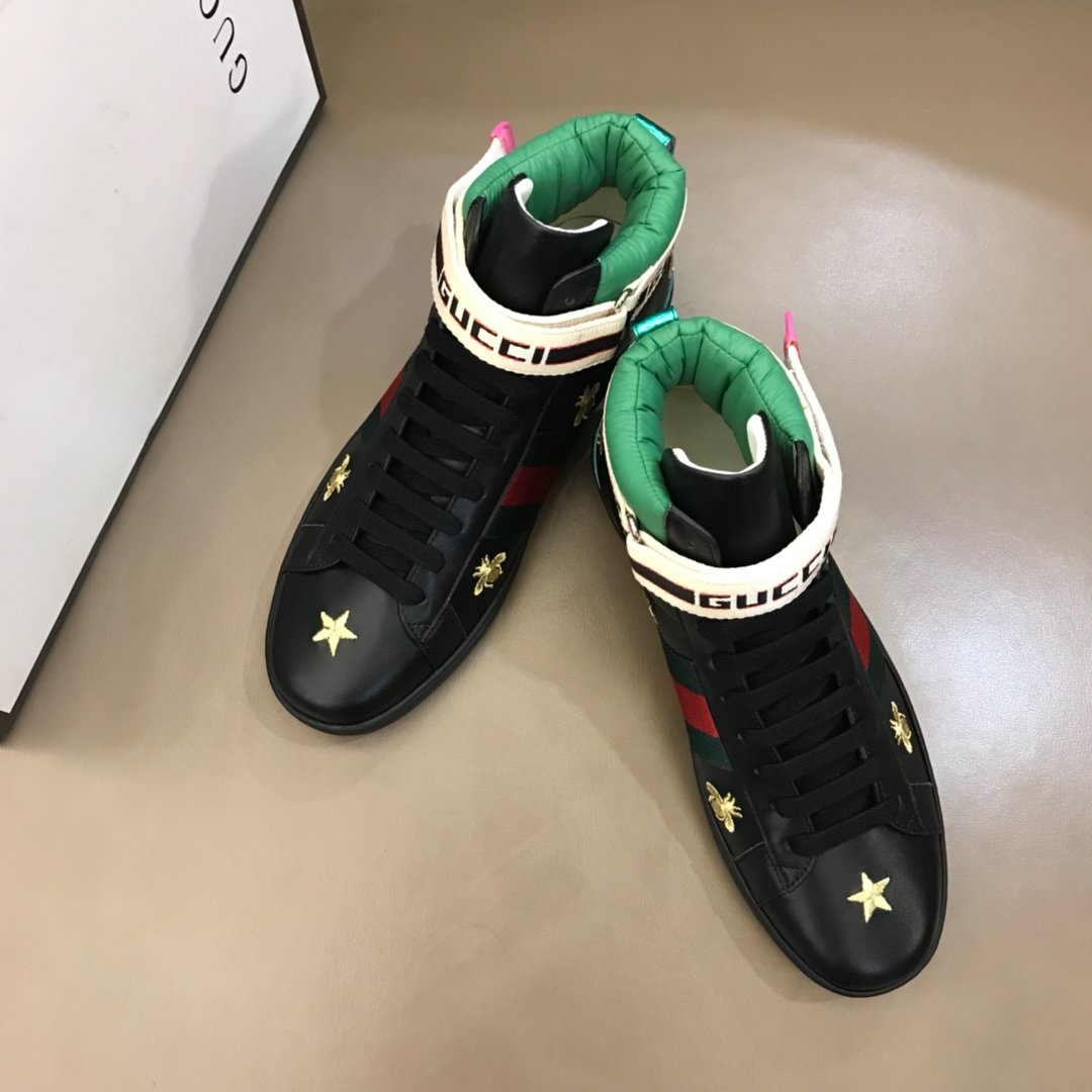 Gucci High-top High Quality Sneakers Black and gold bee embroidery with black sole MS021165