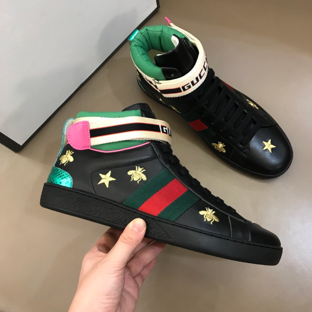 Gucci High-top High Quality Sneakers Black and gold bee embroidery with black sole MS021165