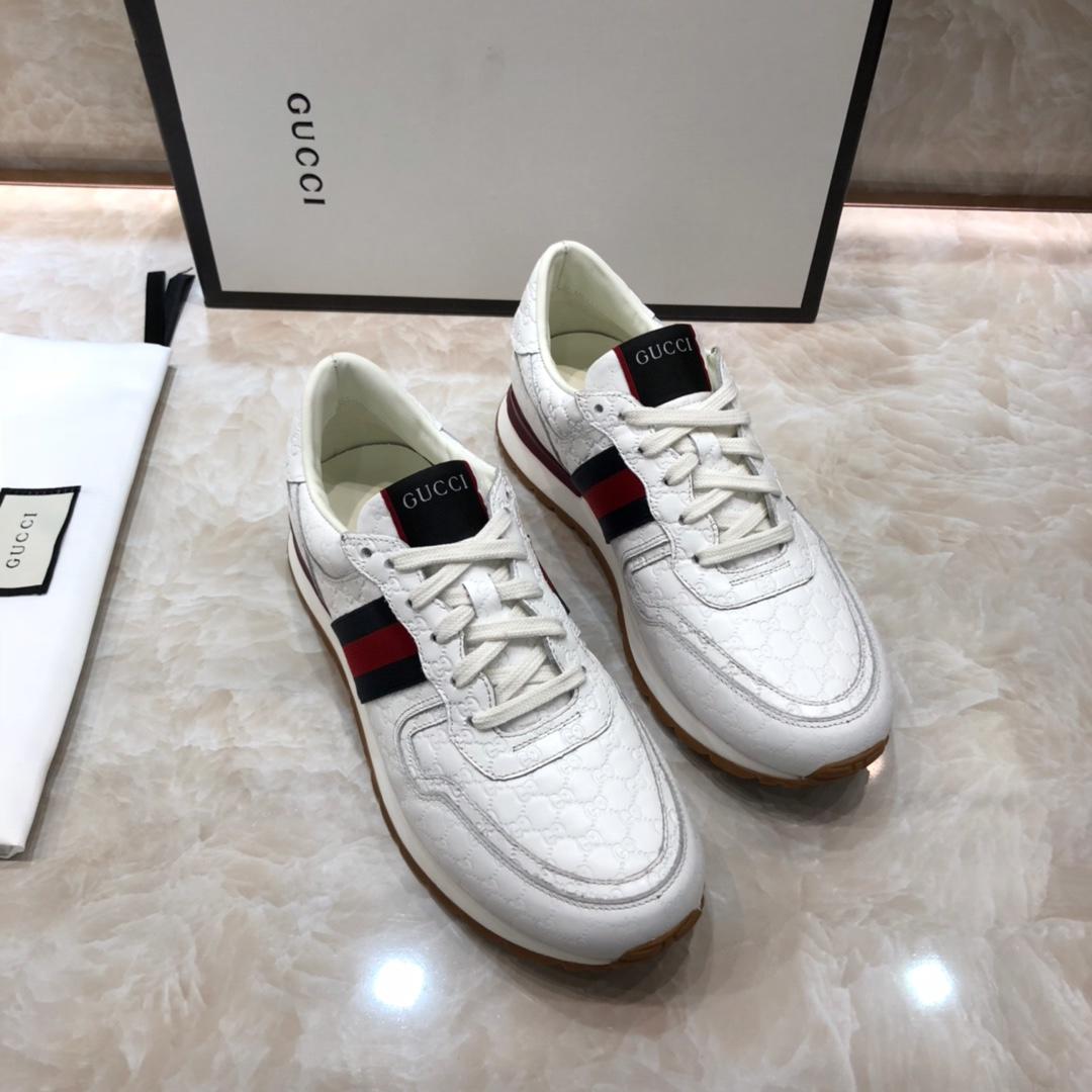 Gucci Fashion Sneakers White and burgundy details with white sole MS07647