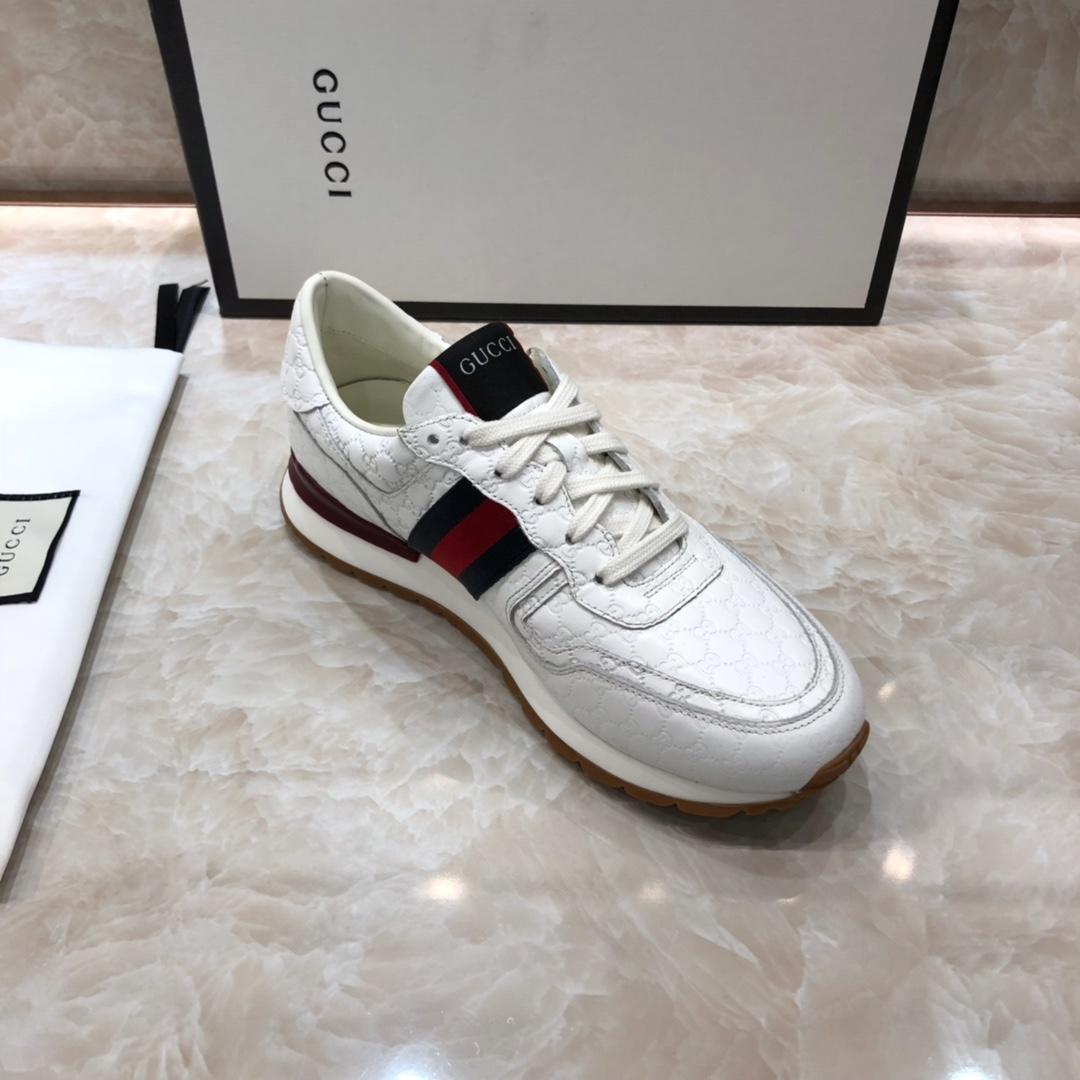 Gucci Fashion Sneakers White and burgundy details with white sole MS07647