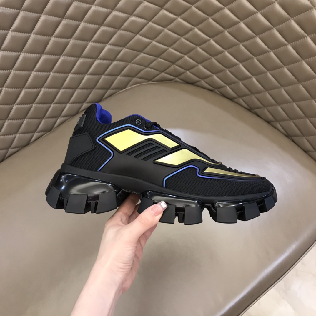 Prada Sneaker Cloudbust Thunder in Gold