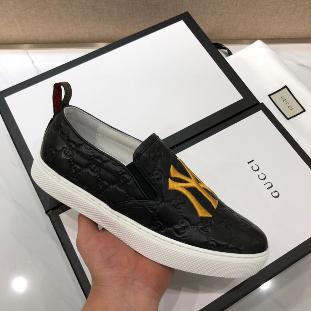 Gucci Fashion Sneakers Black GG engraving and yellow NY embroidery with white sole MS07773