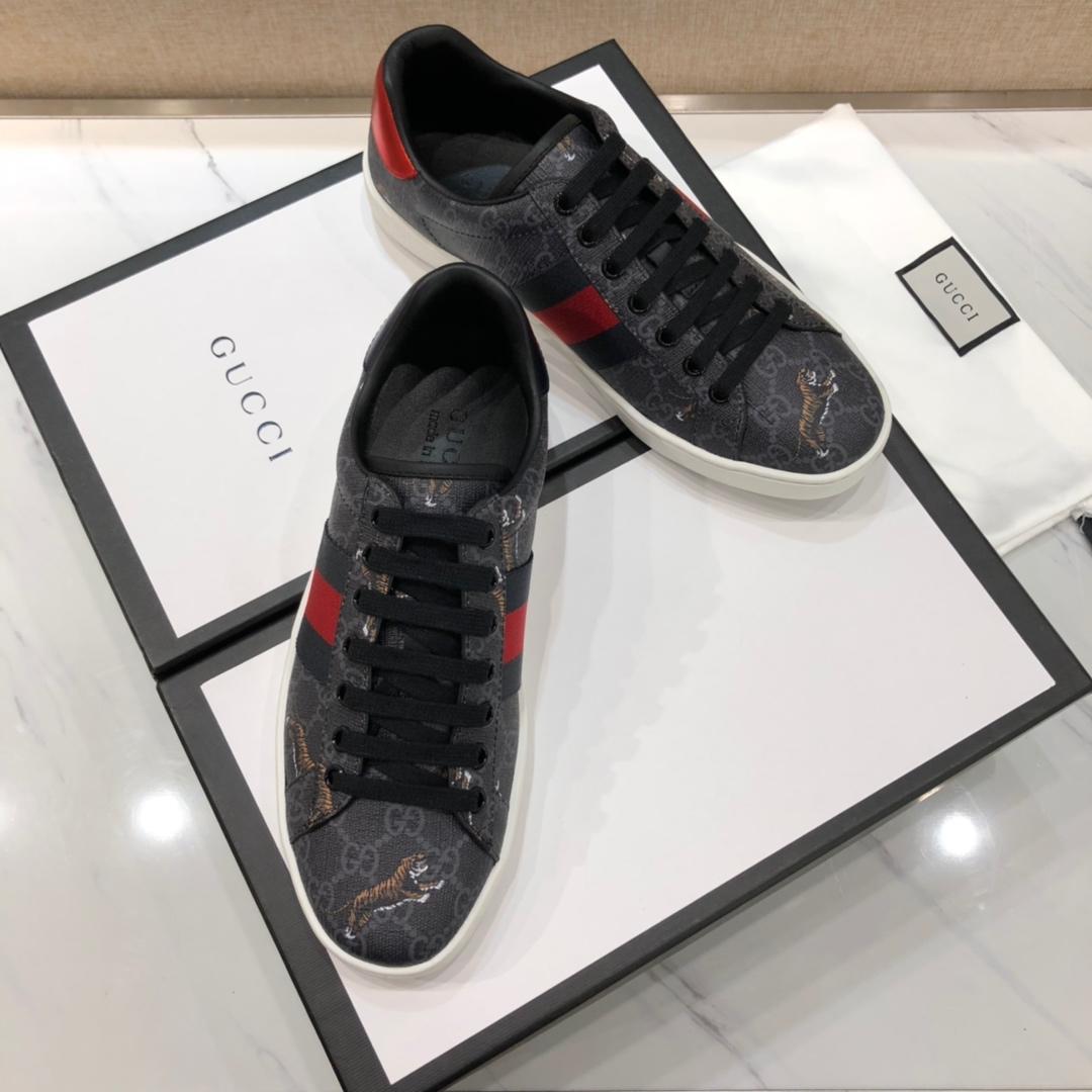 Gucci Fashion Sneakers Black GG and tiger print with white sole MS07698