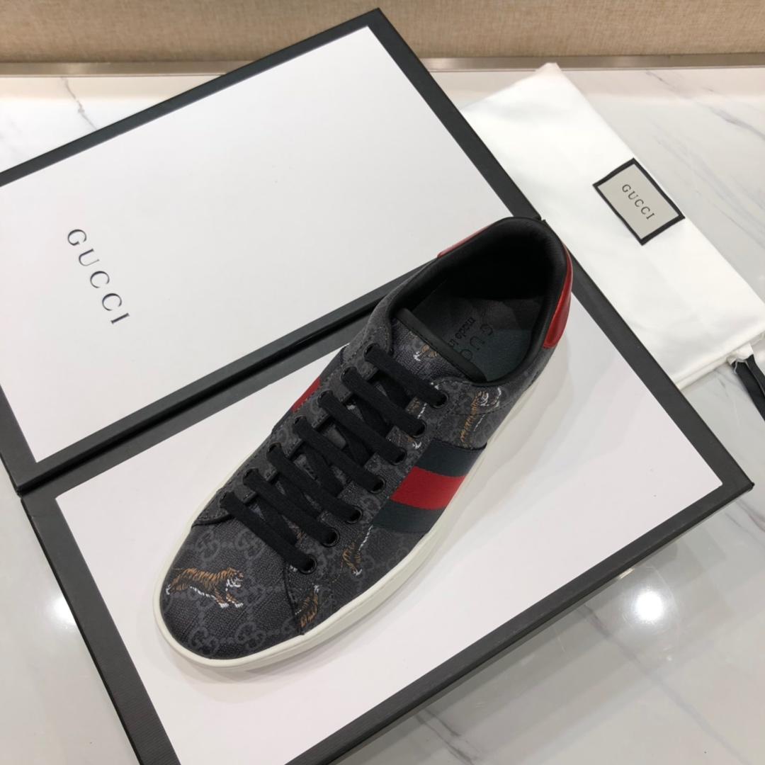 Gucci Fashion Sneakers Black GG and tiger print with white sole MS07698