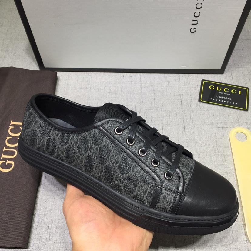 Gucci Fashion Sneakers Black and white GG print with black rubber sole MS07641