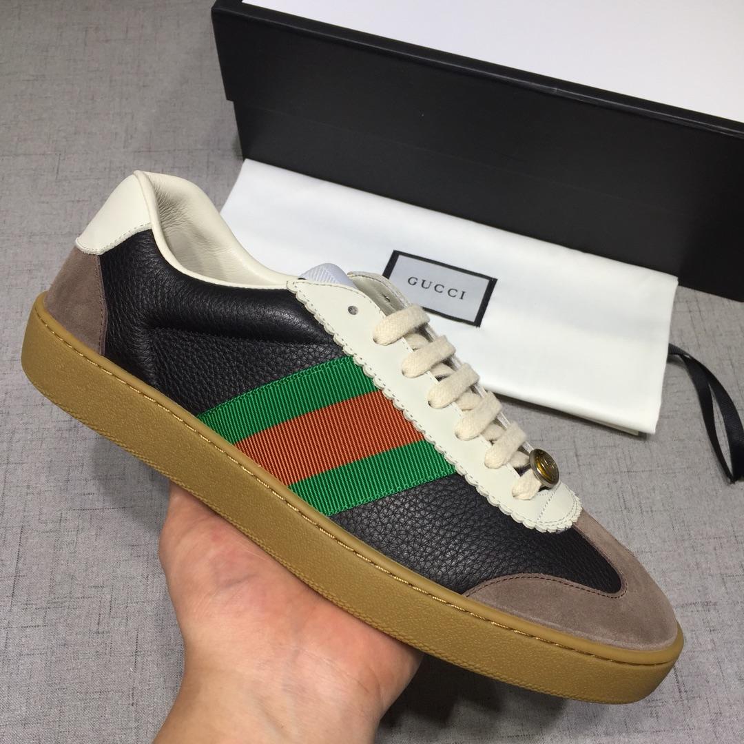 Gucci Fashion Sneakers Black and grey suede with brown rubber soles MS07638