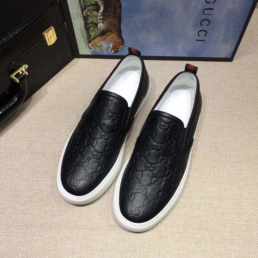 Gucci Fashion Sneakers Black and GG engraving with white sole MS07690