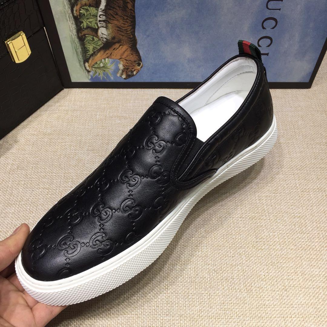 Gucci Fashion Sneakers Black and GG engraving with white sole MS07690