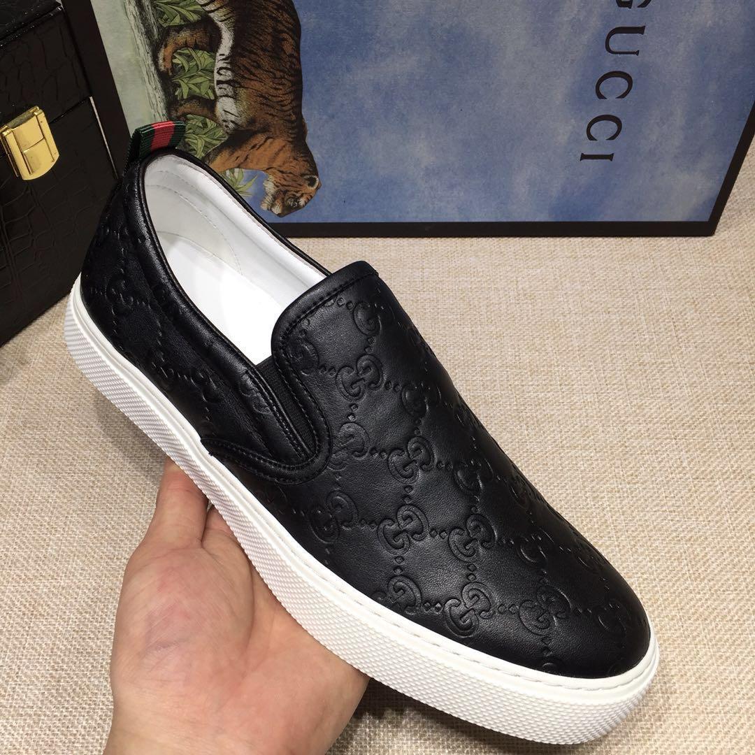 Gucci Fashion Sneakers Black and GG engraving with white sole MS07690