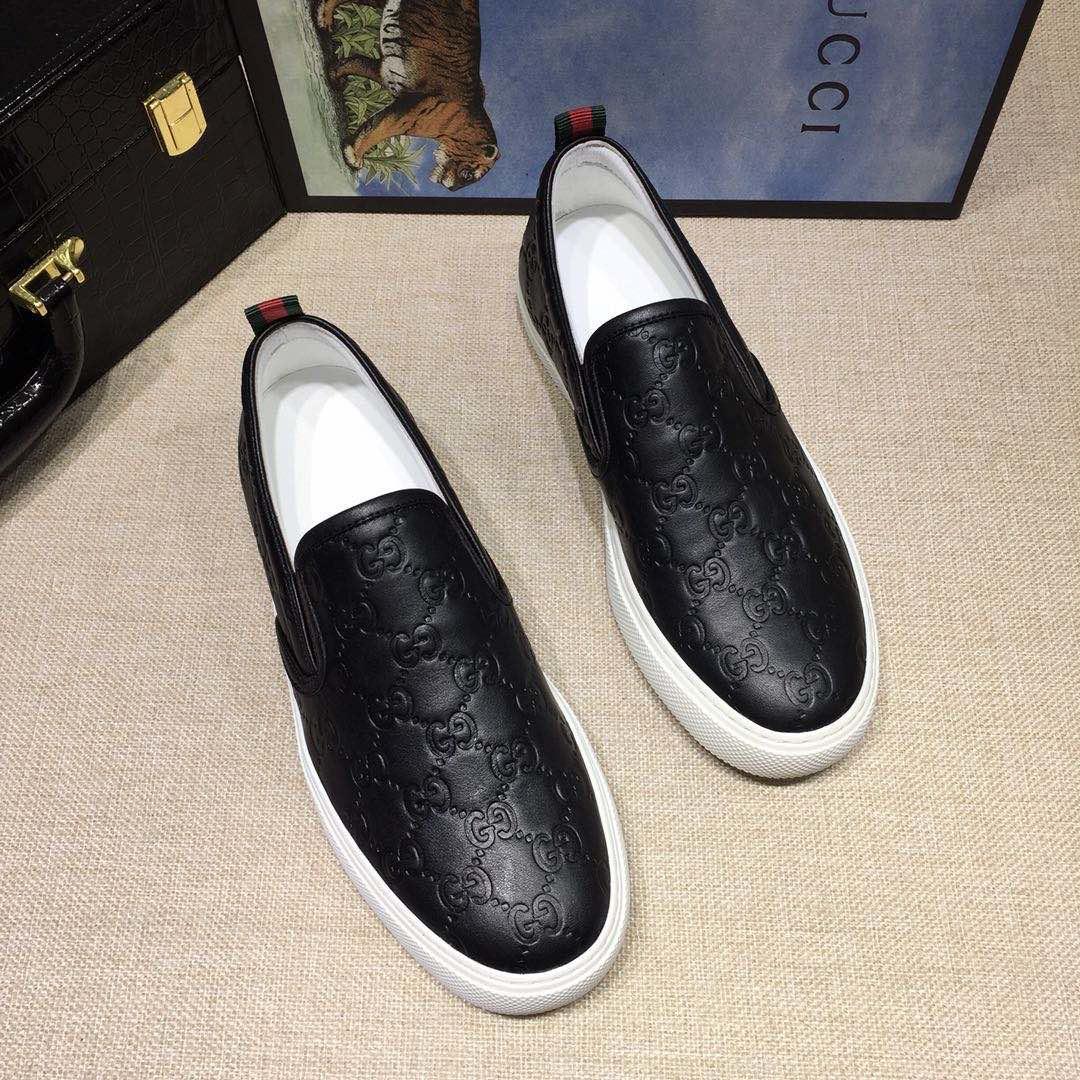 Gucci Fashion Sneakers Black and GG engraving with white sole MS07690