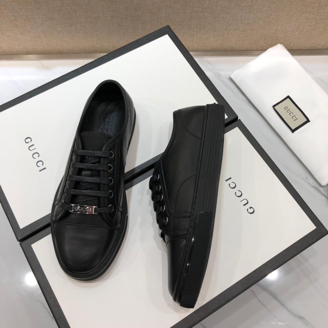 Gucci Fashion Sneakers Black and black heel with black sole MS07768