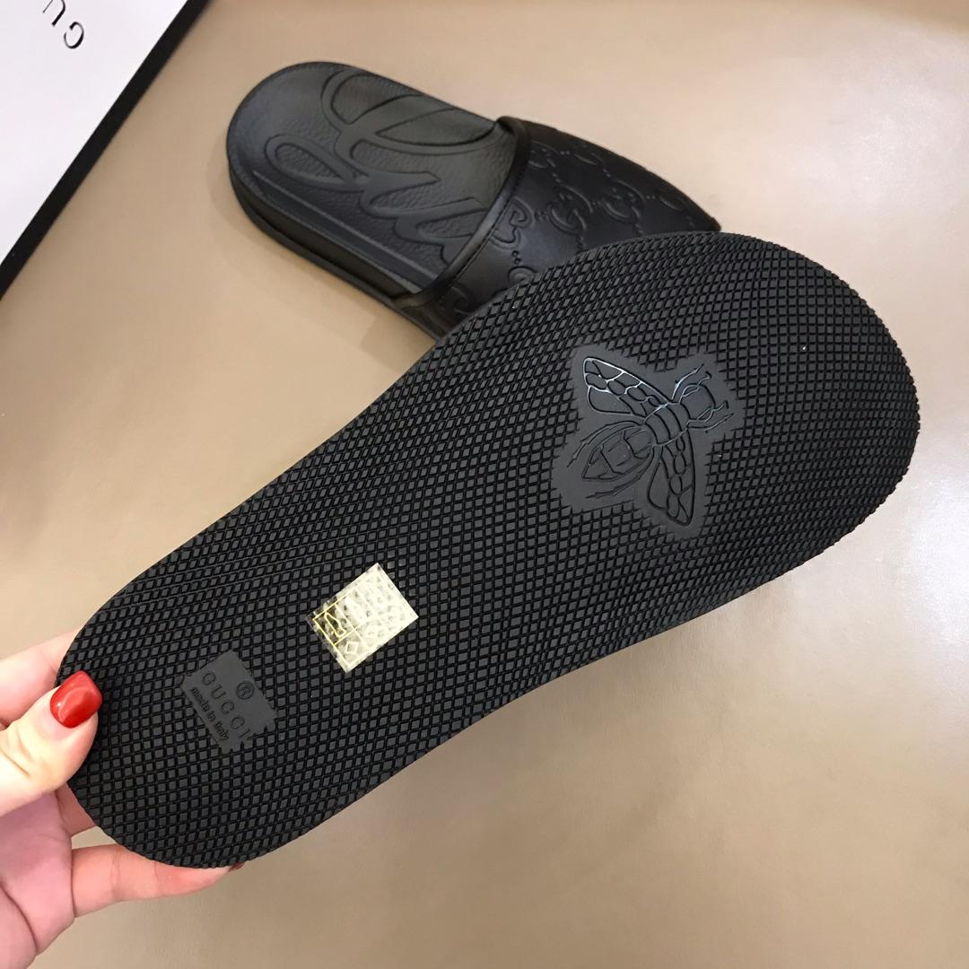 Gucci black Slippers MS02660