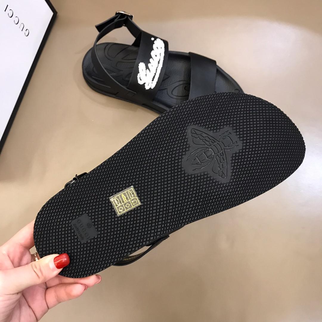 Gucci Black Sandals With LV Signative MS02661