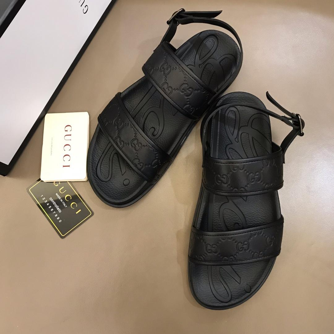 Gucci Black Sandals With Embossing GG Design MS02662