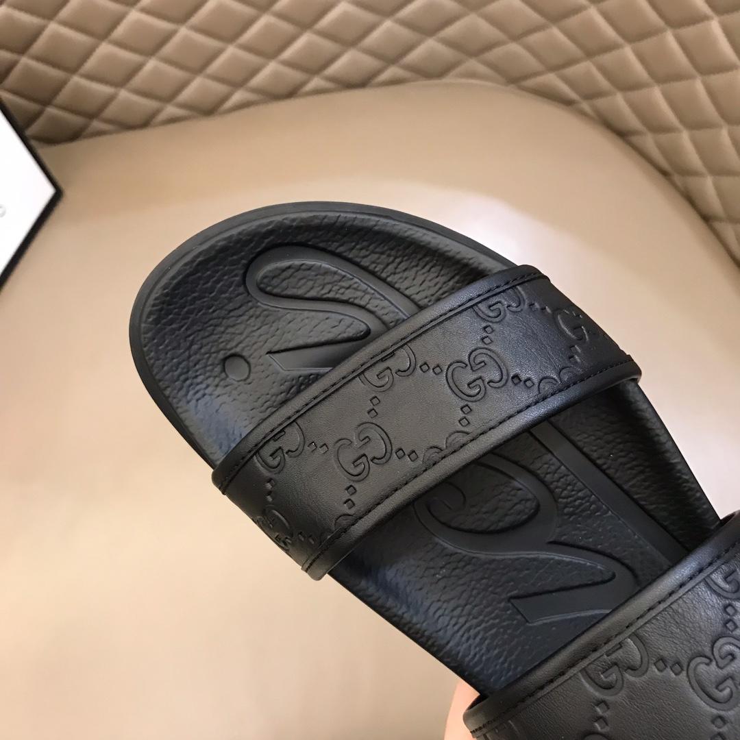 Gucci Black Sandals With Embossing GG Design MS02662