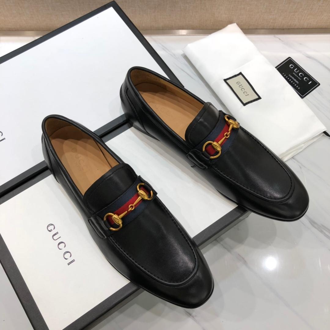 Gucci Black Leather loafer with GG Web MS07534