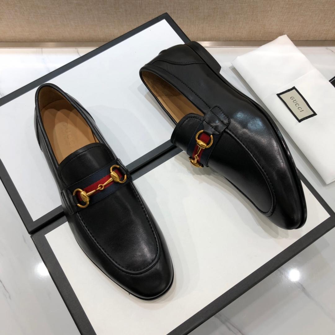 Gucci Black Leather loafer with GG Web MS07534