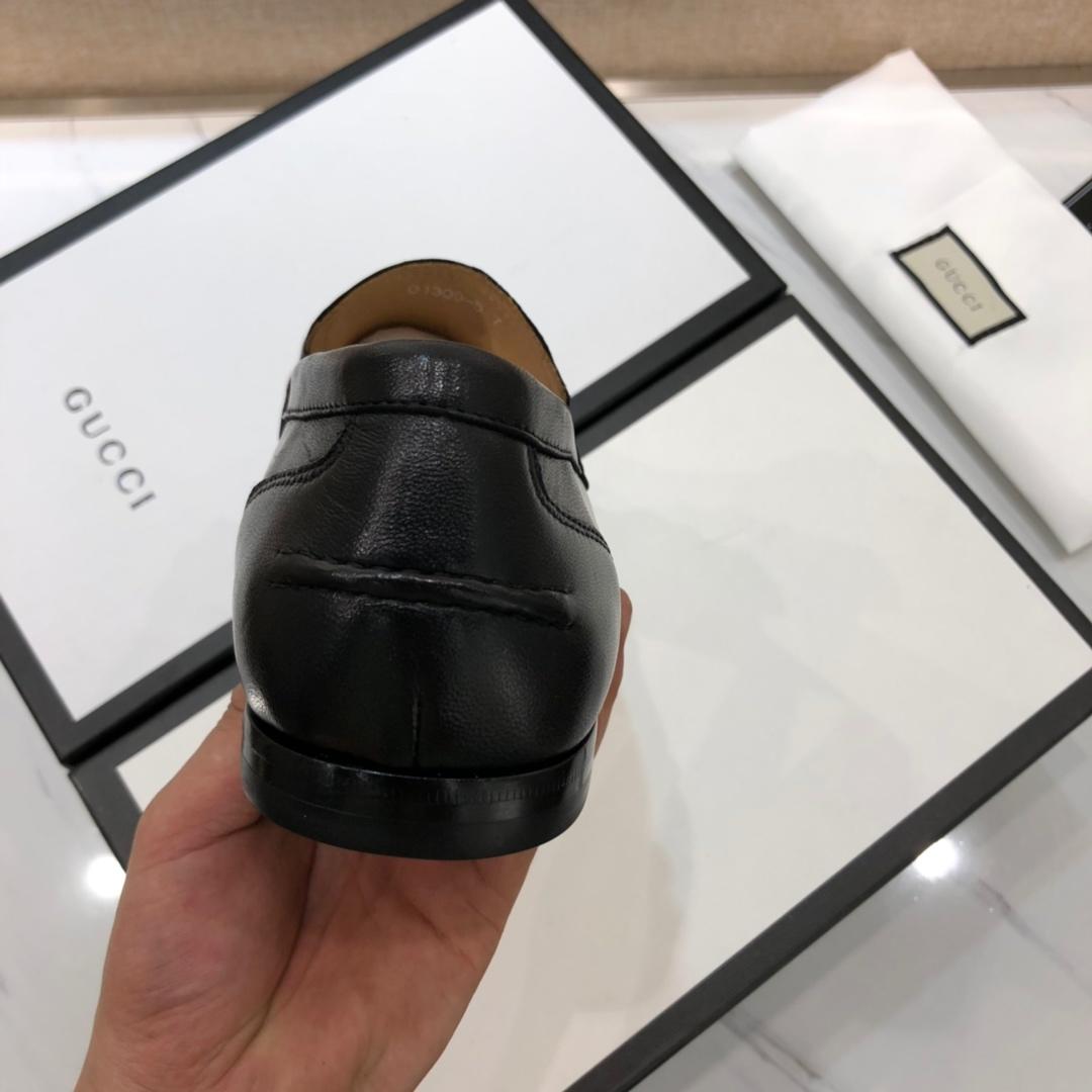 Gucci Black Leather loafer with GG Web MS07534