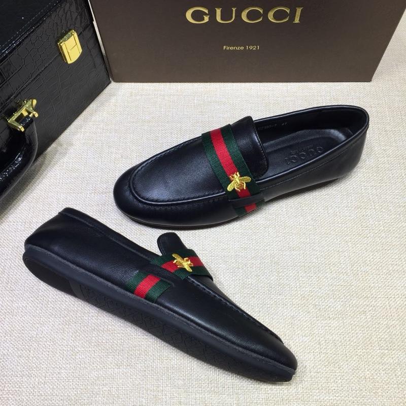 Gucci Black Leather loafer With Bee MS07553