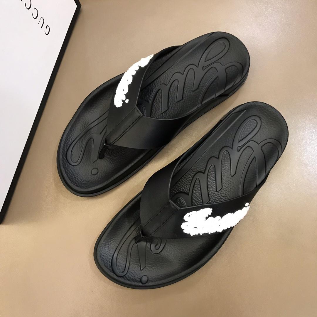 Gucci black flip-flop with gucci design MS02659