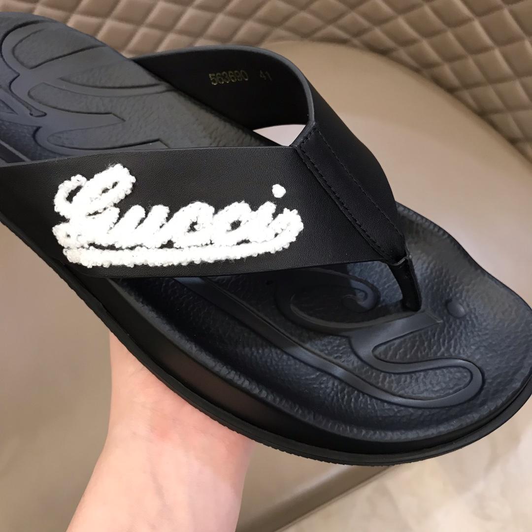 Gucci black flip-flop with gucci design MS02659