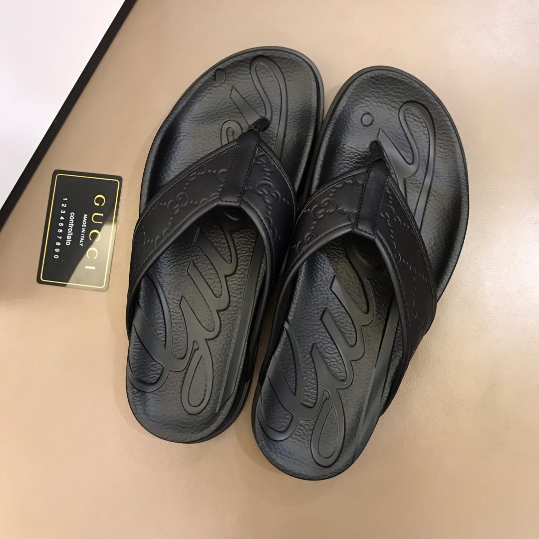 Gucci black flip-flop MS02657