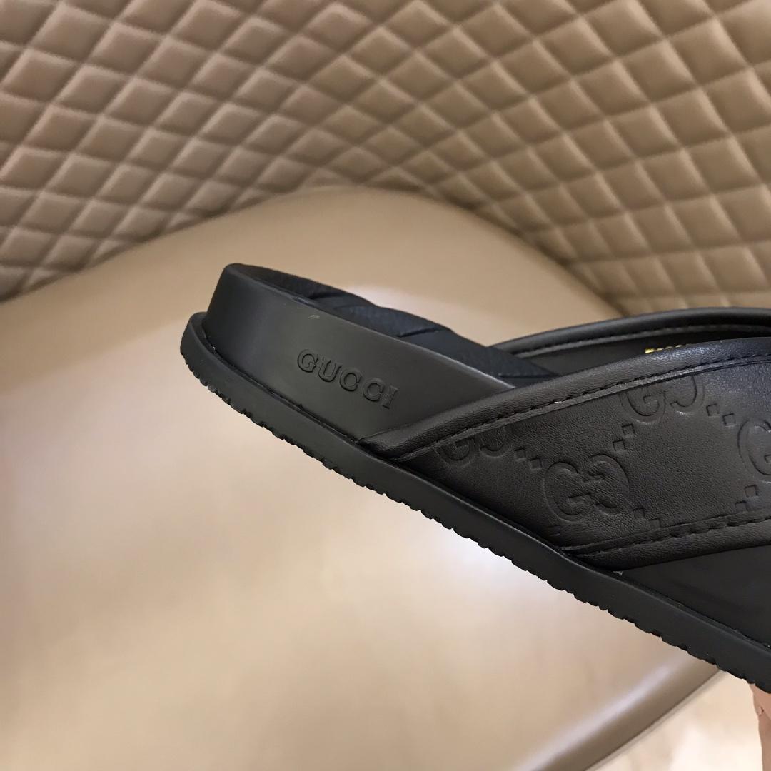 Gucci black flip-flop MS02657