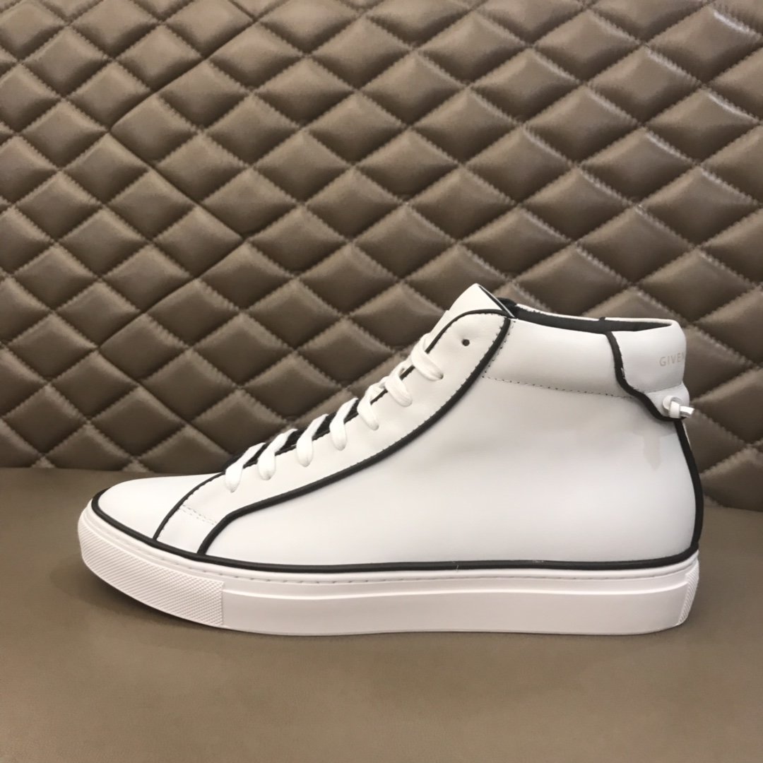 Givenchy High-top High Quality Sneakers White and black striped details with white sole MS021178