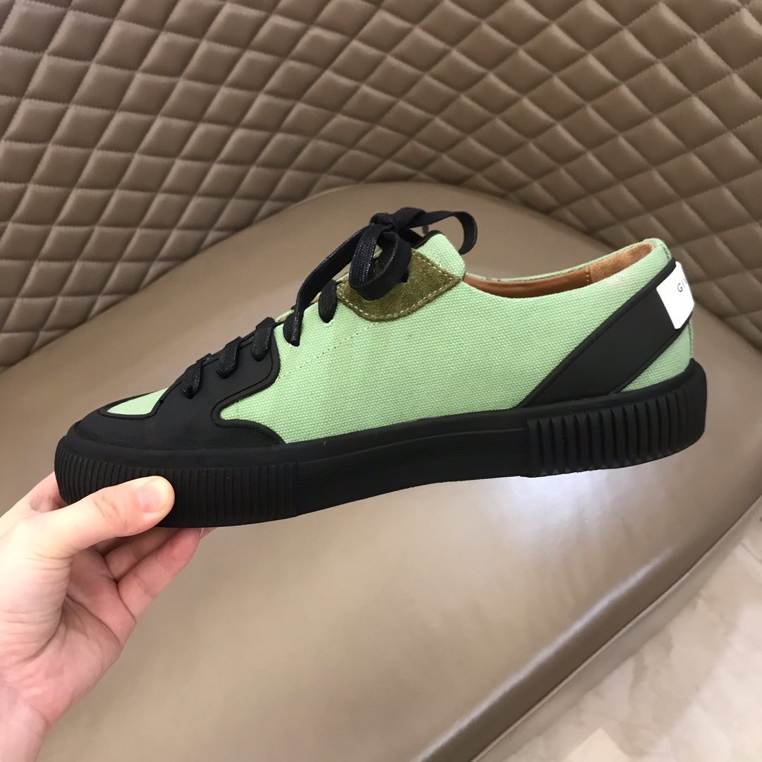 Givenchy High Quality Sneakers Green and Fuchsia print with black heel MS021142