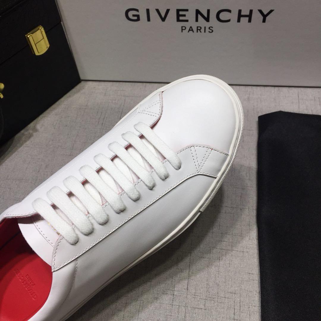 Givenchy Fashion Sneakers White and white rubber sole with red heel MS07453