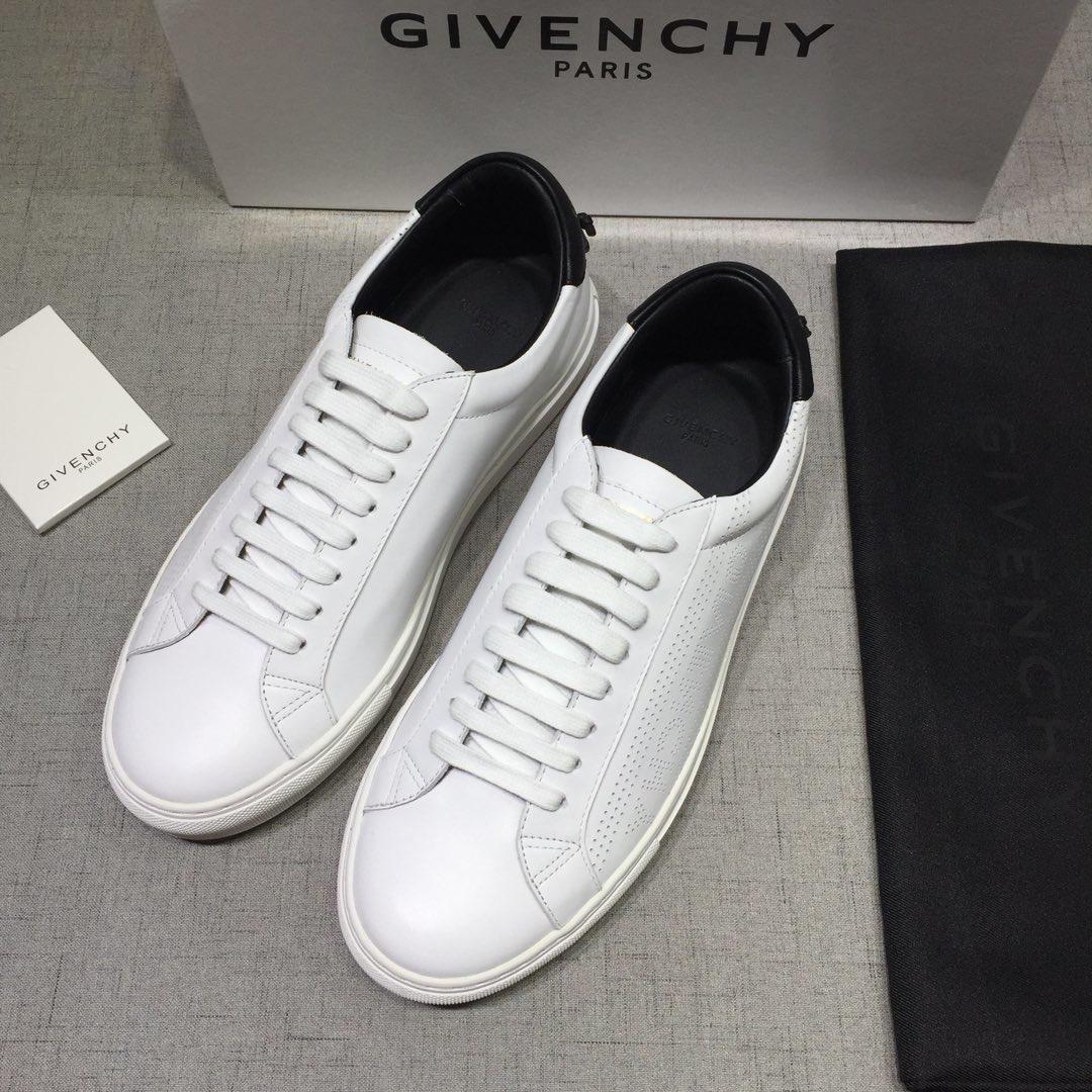 Givenchy Fashion Sneakers White and Embroidered upper with White sole MS07443