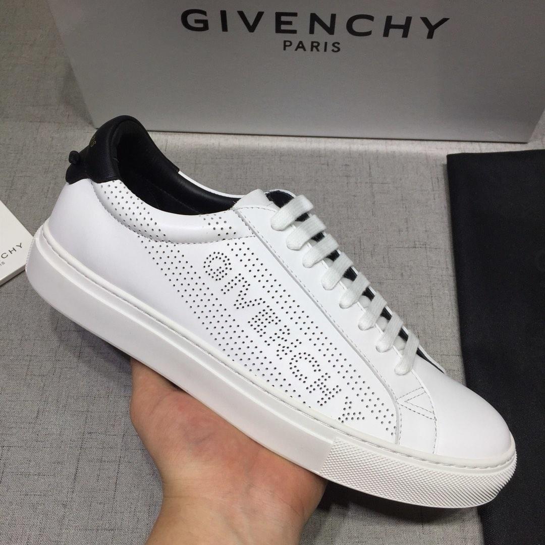 Givenchy Fashion Sneakers White and Embroidered upper with White sole MS07443