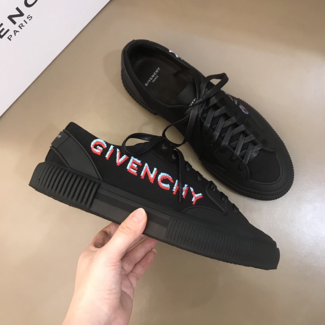 Givenchy  High Quality Sneakers Black and Fuchsia print MS021140