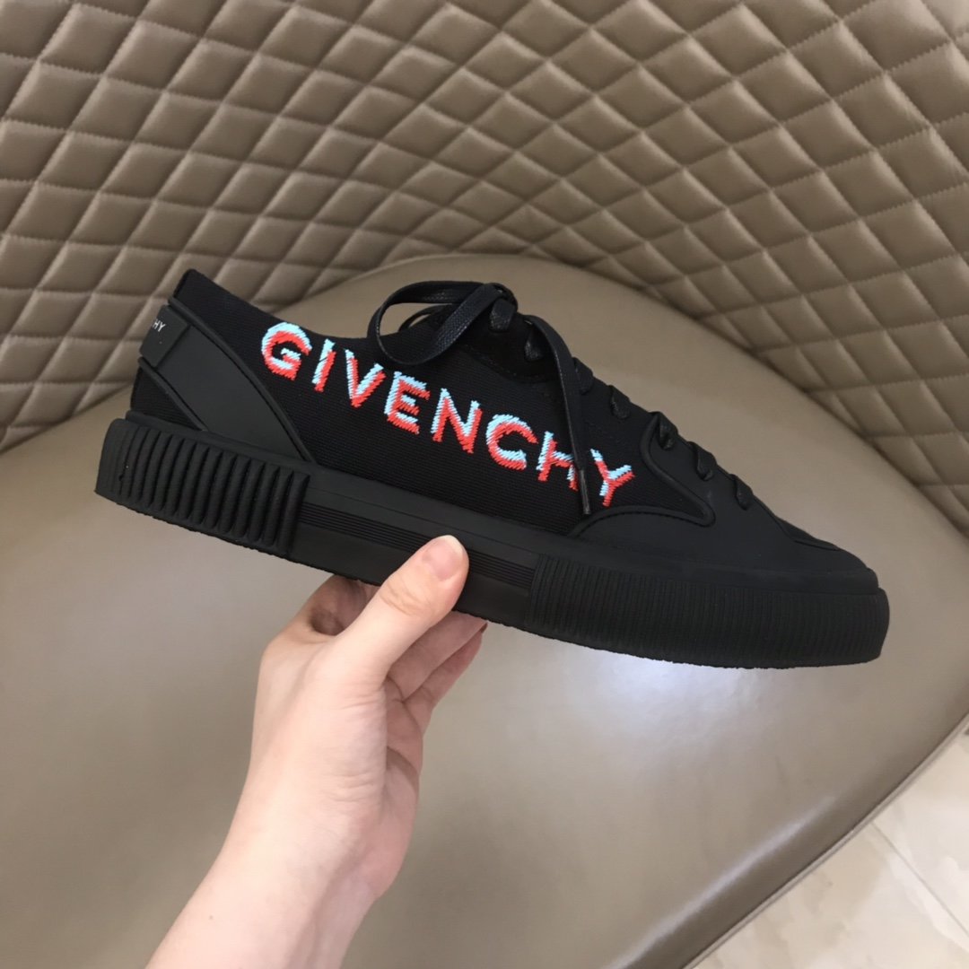 Givenchy  High Quality Sneakers Black and Fuchsia print MS021140