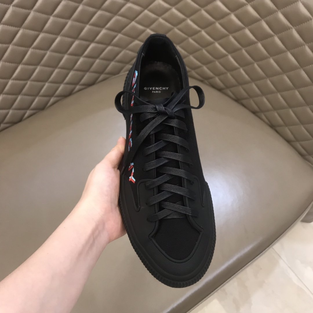 Givenchy  High Quality Sneakers Black and Fuchsia print MS021140