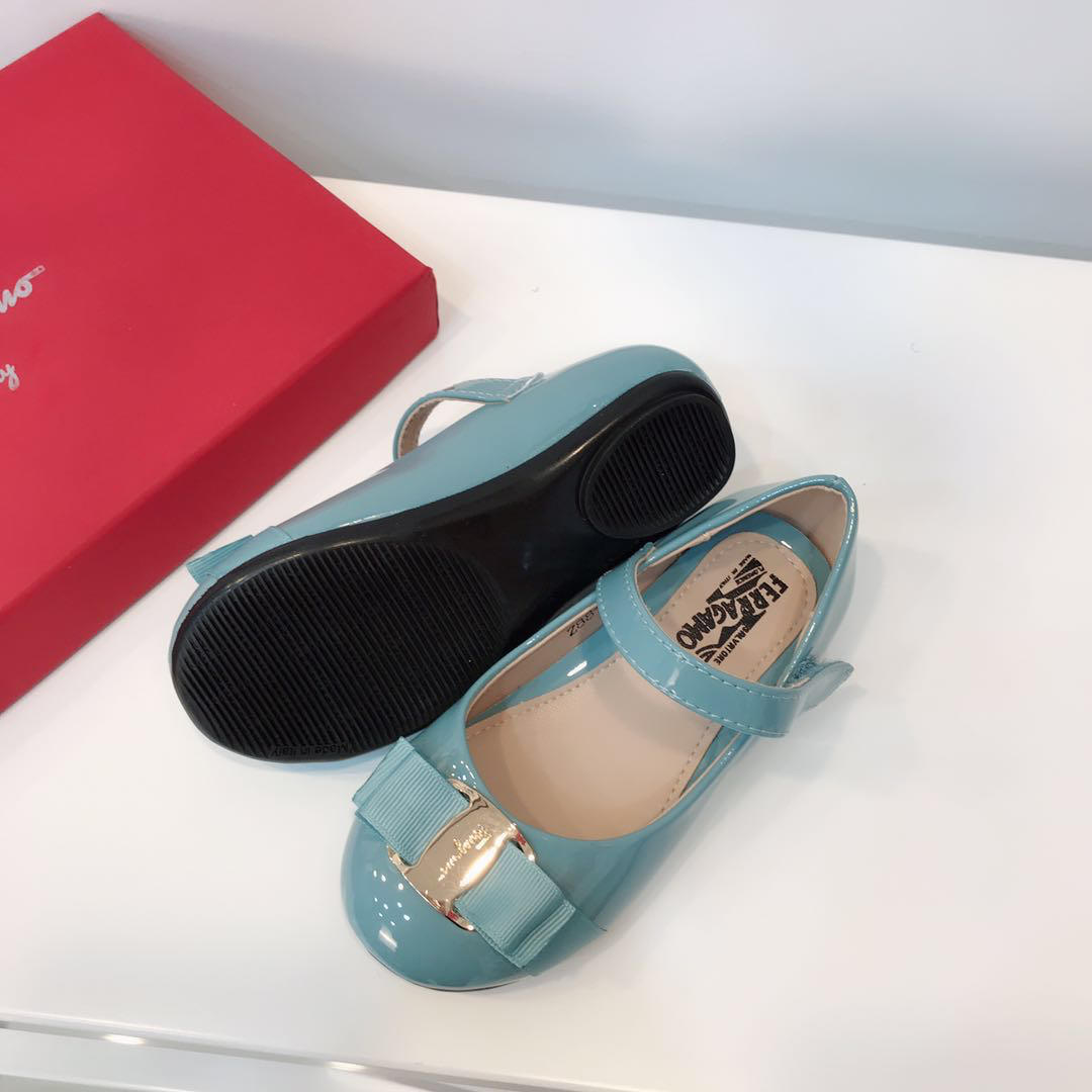 Ferragamo Mini Varina BS01053