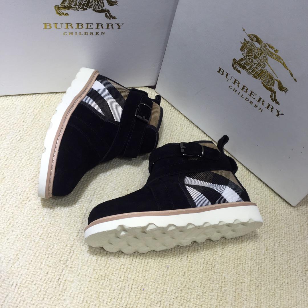 Burberry Vintage Check and High-top Sneakers BS01027