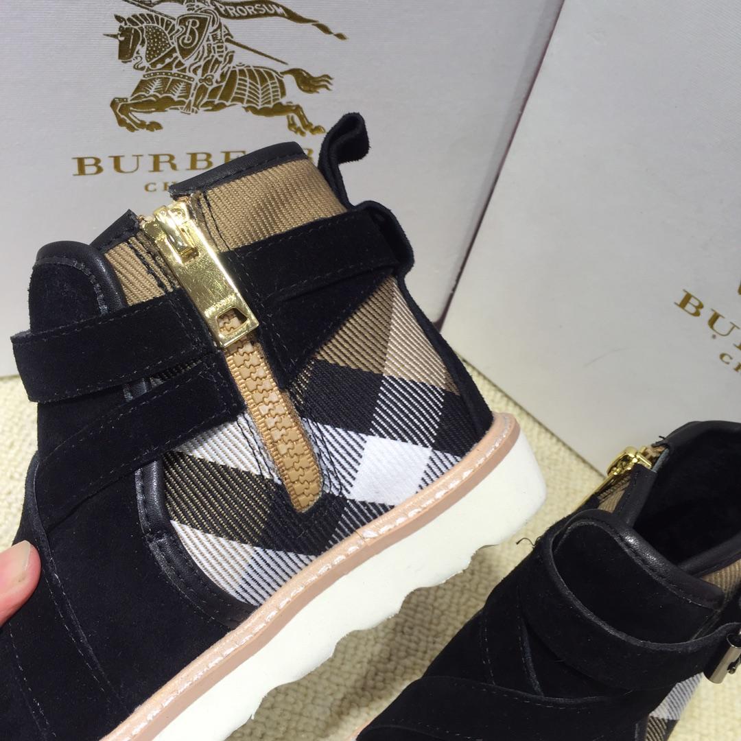 Burberry Vintage Check and High-top Sneakers BS01027